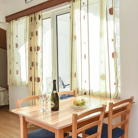 Apartment Milos Kaladjurdjevic *